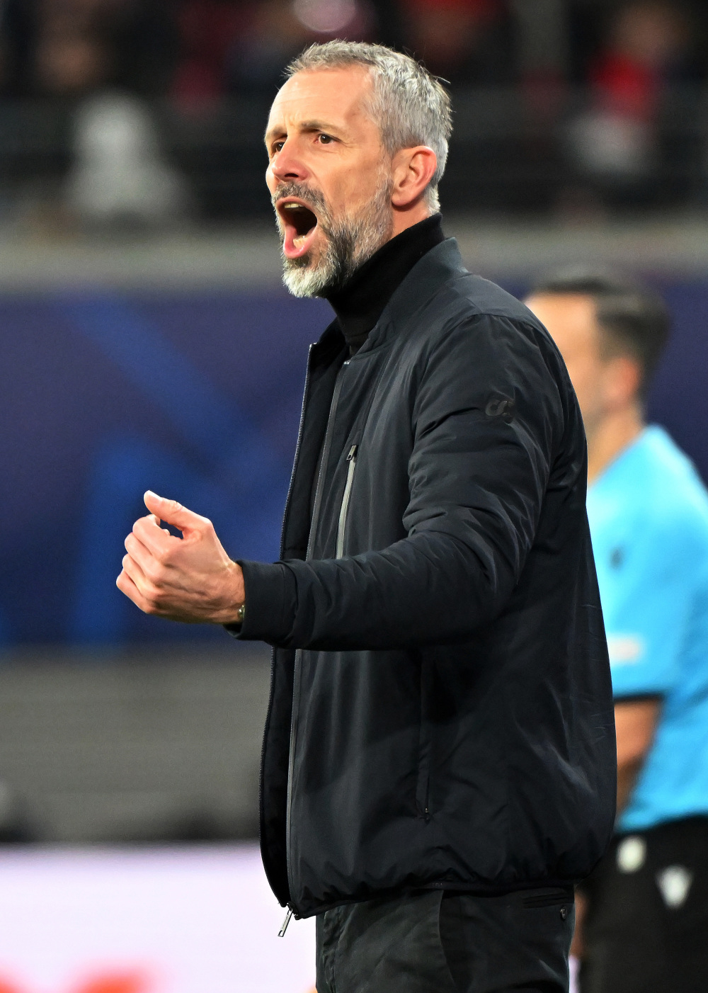 斐济群岛发生72级地震